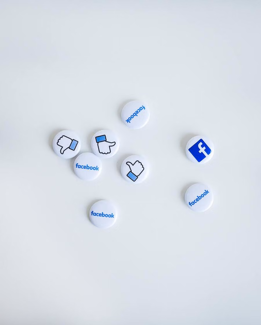 Facebook Marketplace VS Facebook Shop: quale scegliere?