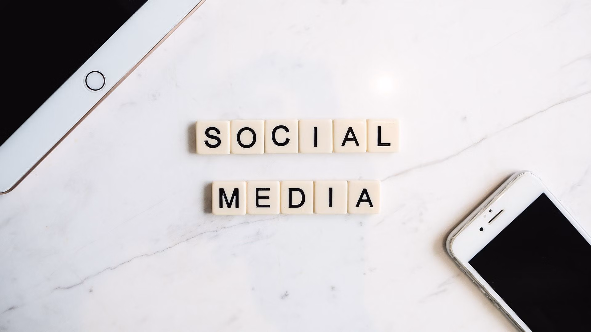 Immagine articolo Come diventare virali sui social media in 6 step!