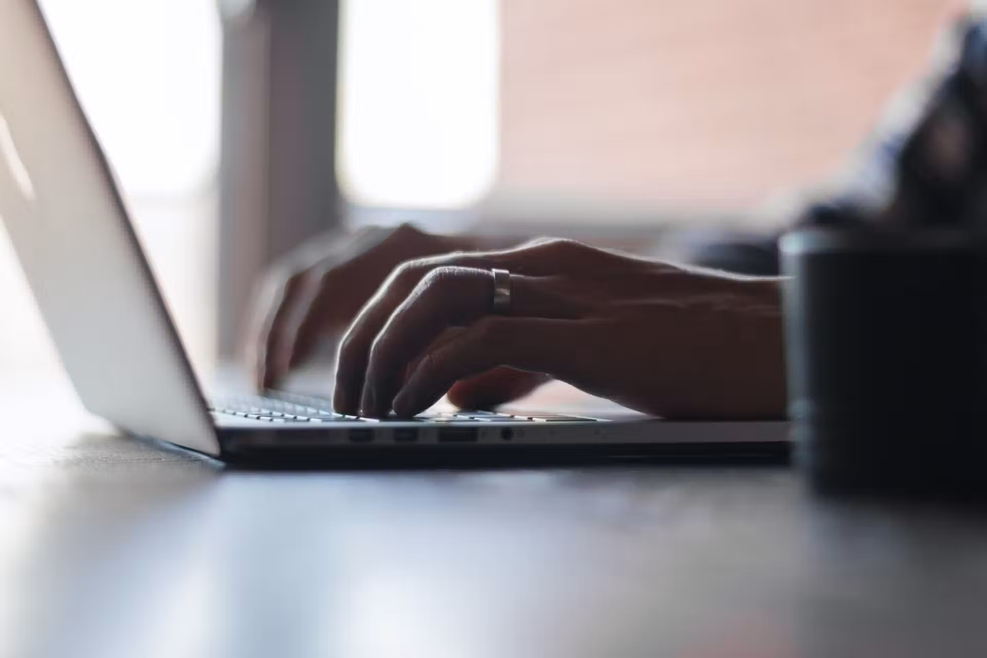 Immagine articolo Come vendere online: la guida 2025 per il tuo E-commerce