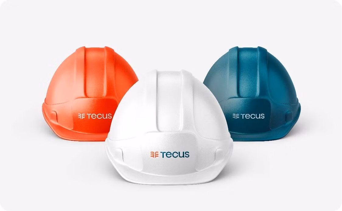hard-hat-mockup-08@2x.jpg